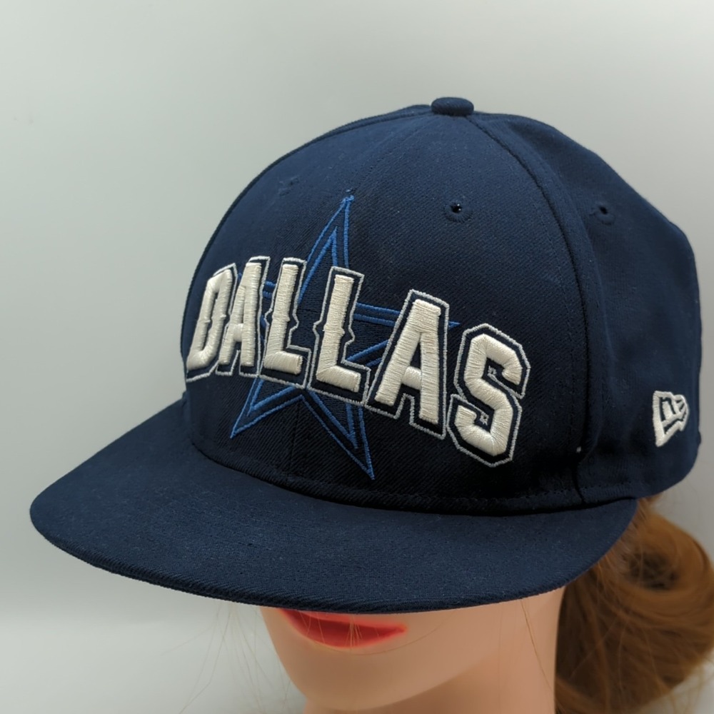 Dallas Cowboys New Era 59FIFTY Fitted Hat Size 7 1/4 Navy Blue NFL Football Cap